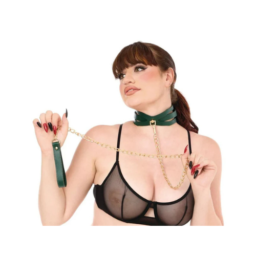 Sportsheets Indica Cutout Collar and Leash – emerald green adjustable collar with gold hardware