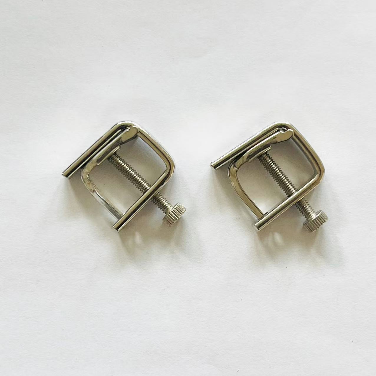 Pair of adjustable stainless steel vice nipple clamps 