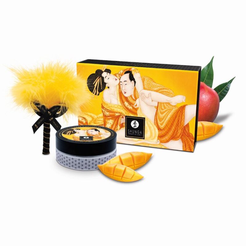Mango flavored body powder for foreplay and massage