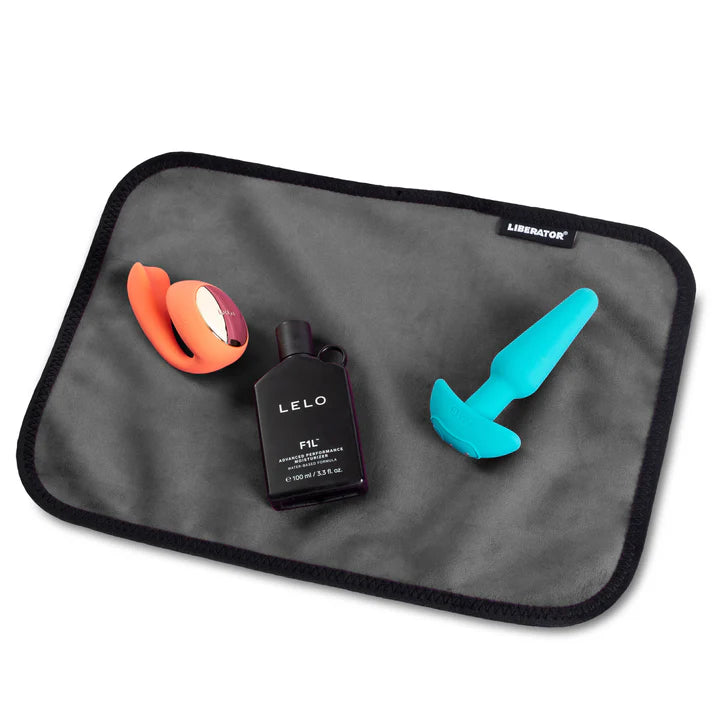 Liberator Fascinator Toy Pad – Compact Moisture Barrier Mat for Sex Toys and Lubes, 11" x 16"