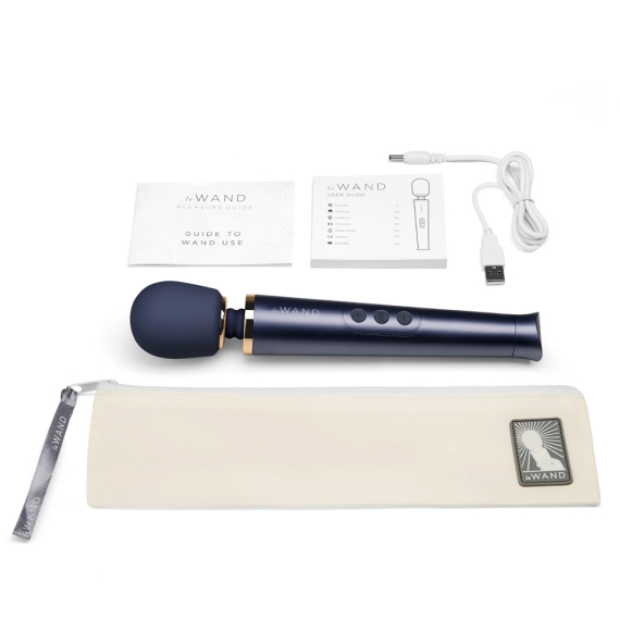Le Wand Petite Rechargeable Massager 