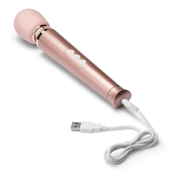 Le Wand Petite Rechargeable Massager – Compact USB Wand with 10 Intensities and Travel Case